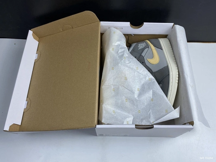 Jordan Grey 1 Onyx - BQ6472-020 (W) Mid 0201